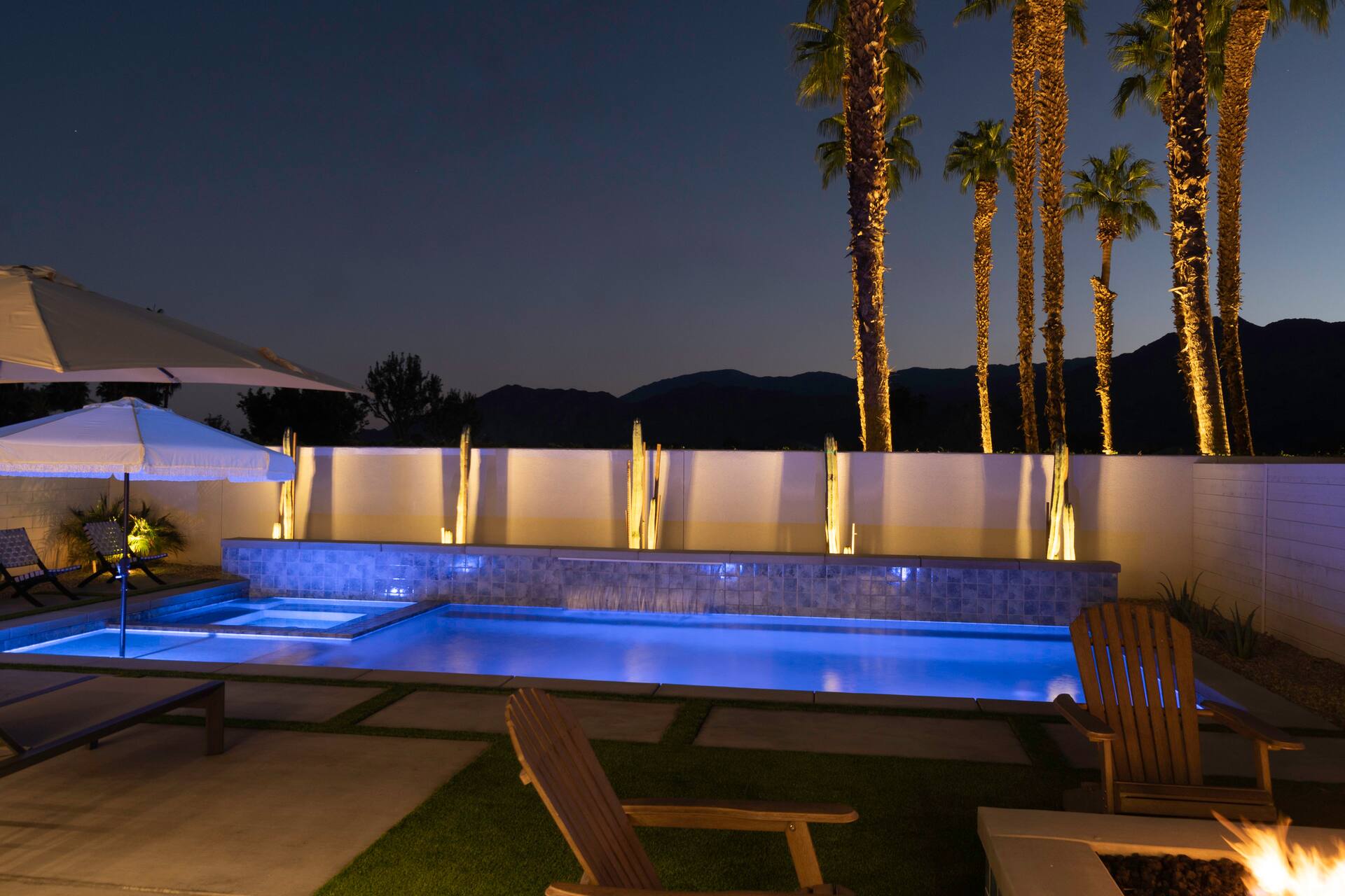 Desert Escape: Pool, Hot Tub & Mountain Views photo 3