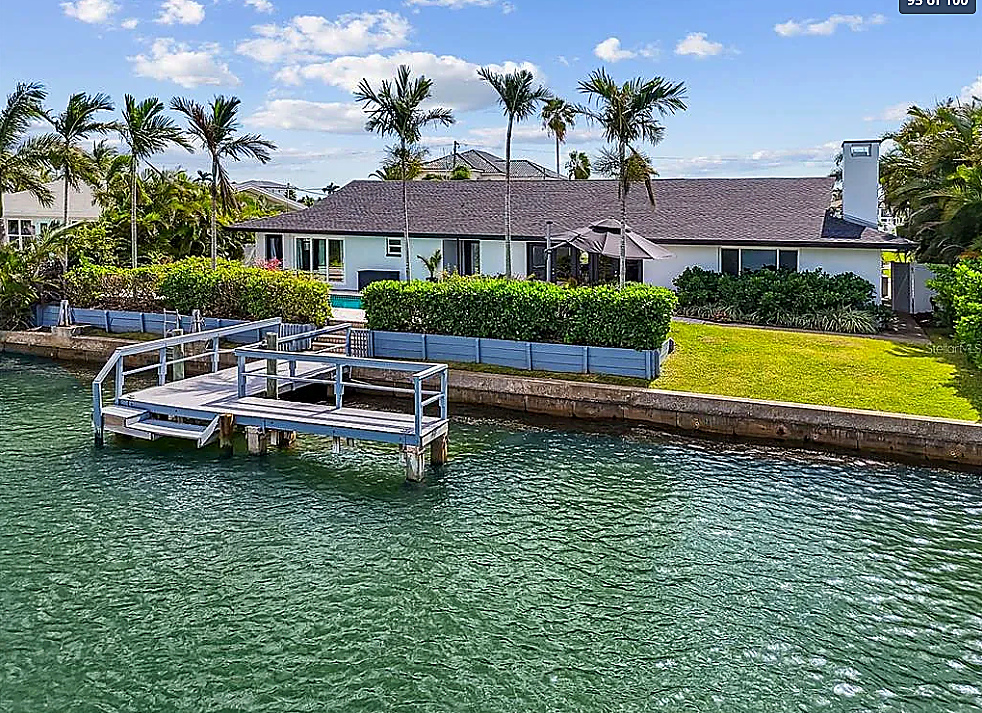 Outdoor living at Belleair Beach Waterfront Residence
